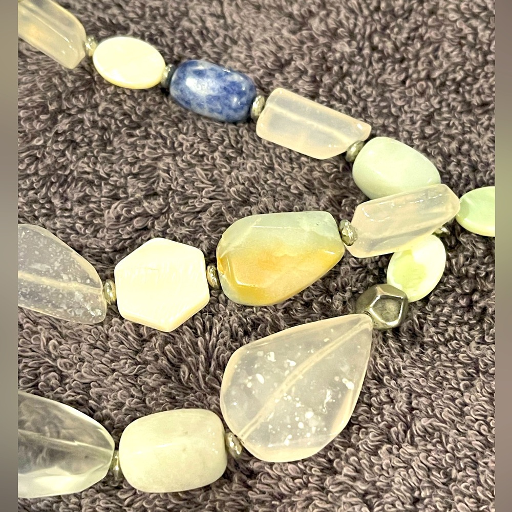 LOFT Beaded Clear/Blue/White Stones Silver Tone Chain Necklace 18” Long - Picture 7 of 9
